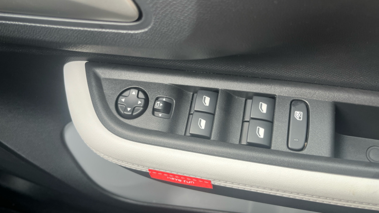 Citroen C3 Aircross 83kW Standard Range Plus 44kWh 5dr Auto Electric Hatchback